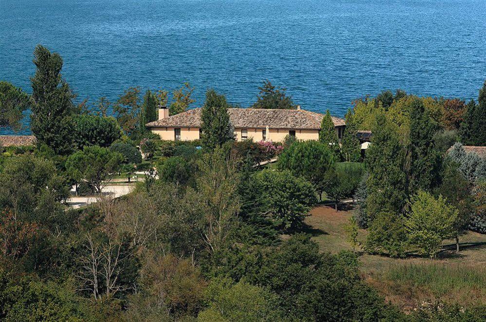فندق La Penisola Baschi المظهر الخارجي الصورة